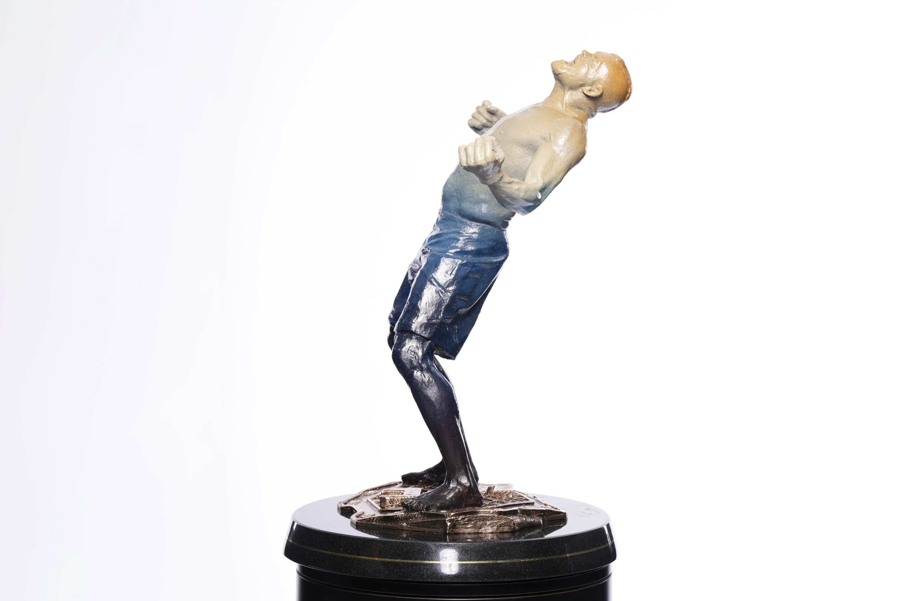 Chuck Liddell Blue Diamond 1-of-1 Sculpture - Image 3