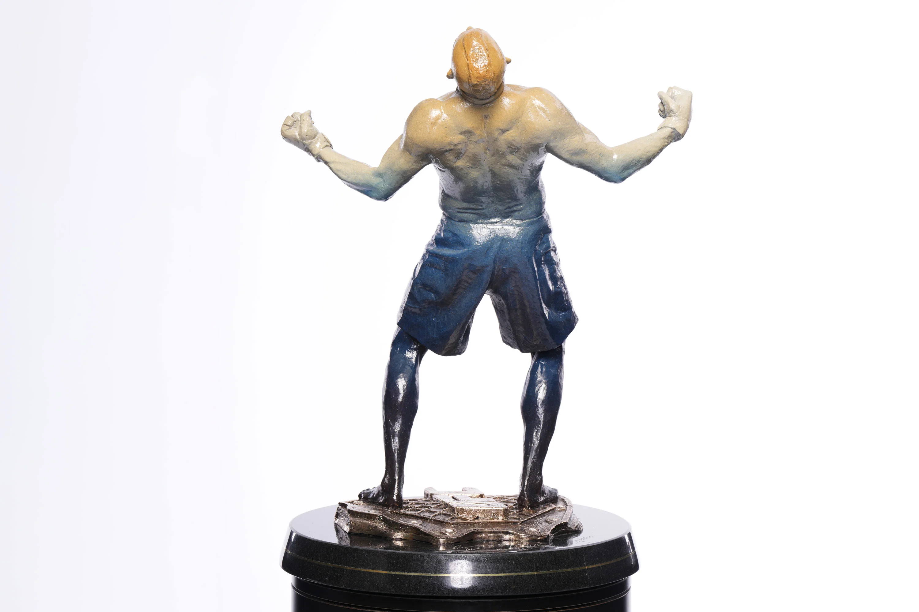 Chuck Liddell Blue Diamond 1-of-1 Sculpture - Image 5