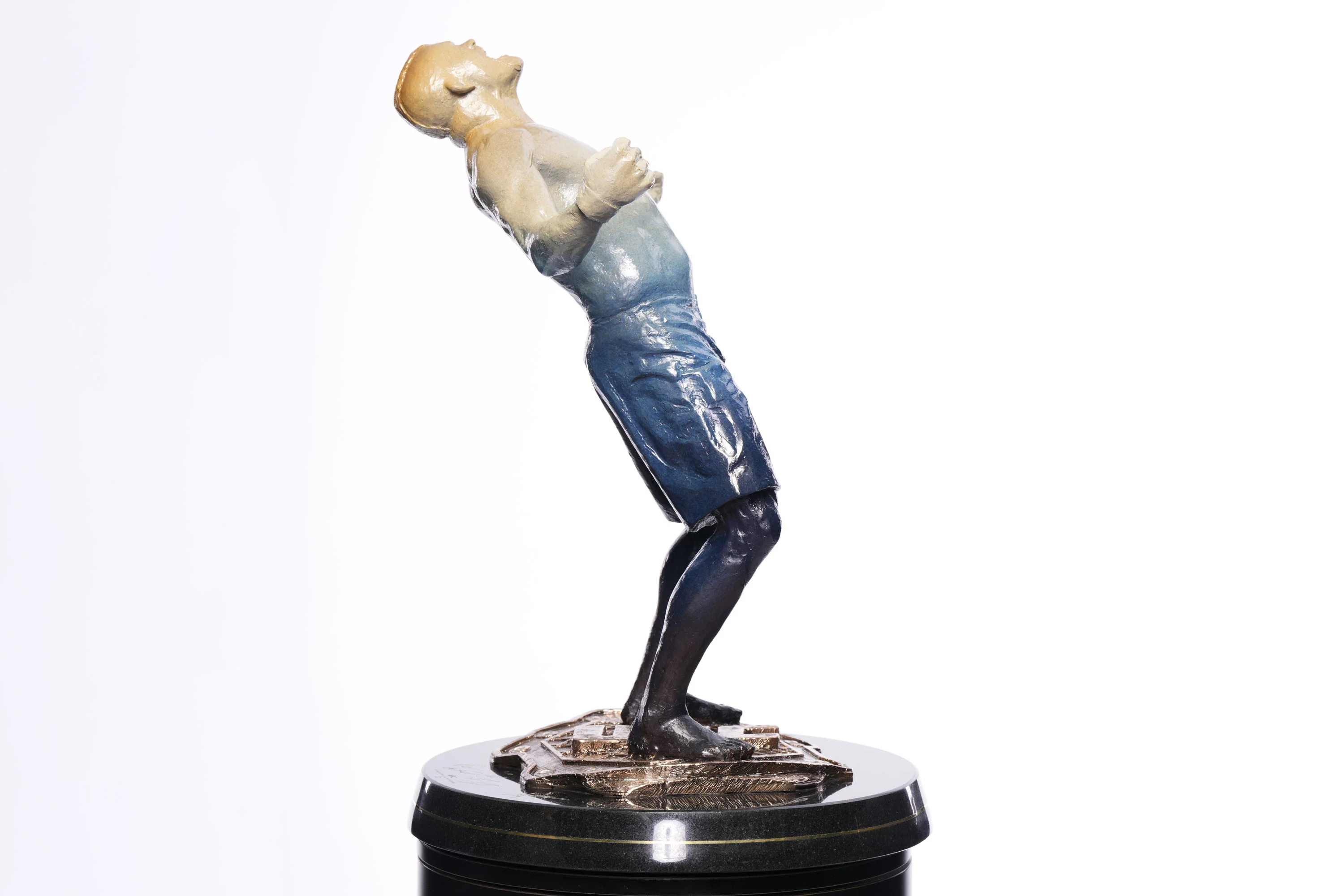 Chuck Liddell Blue Diamond 1-of-1 Sculpture - Image 7