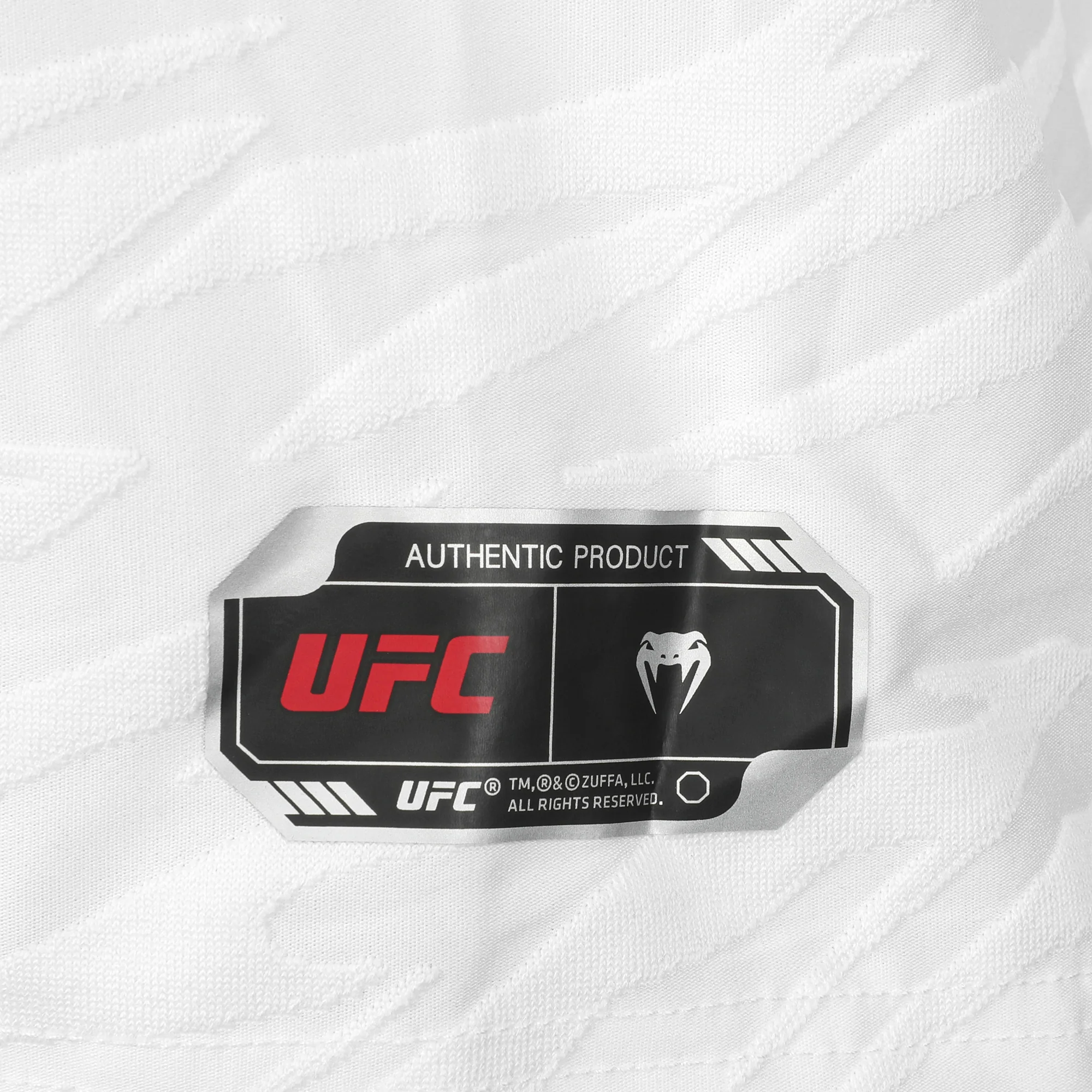 Cody Durden Signed 1-of-1 Fight Worn Jersey UFC Fight Night: Garcia vs Onama - Image 5