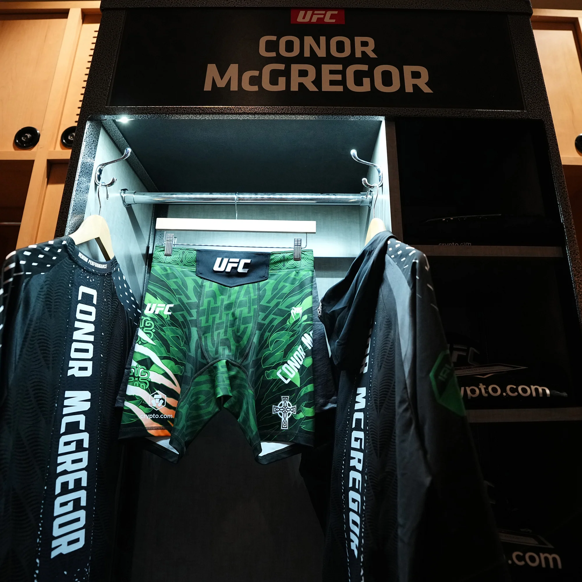 Conor McGregor 1-of-1 Fight Issued Jersey UFC 329: McGregor vs Holloway 2 - Image 3
