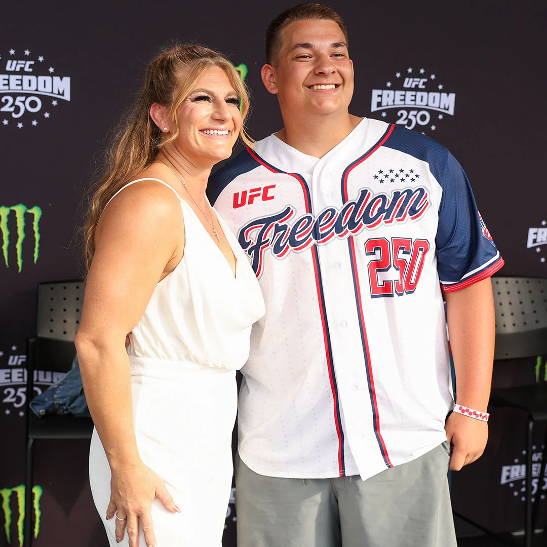 Kayla Harrison Autographed UFC Freedom 250 Fan Fest Name Sign - Image 3