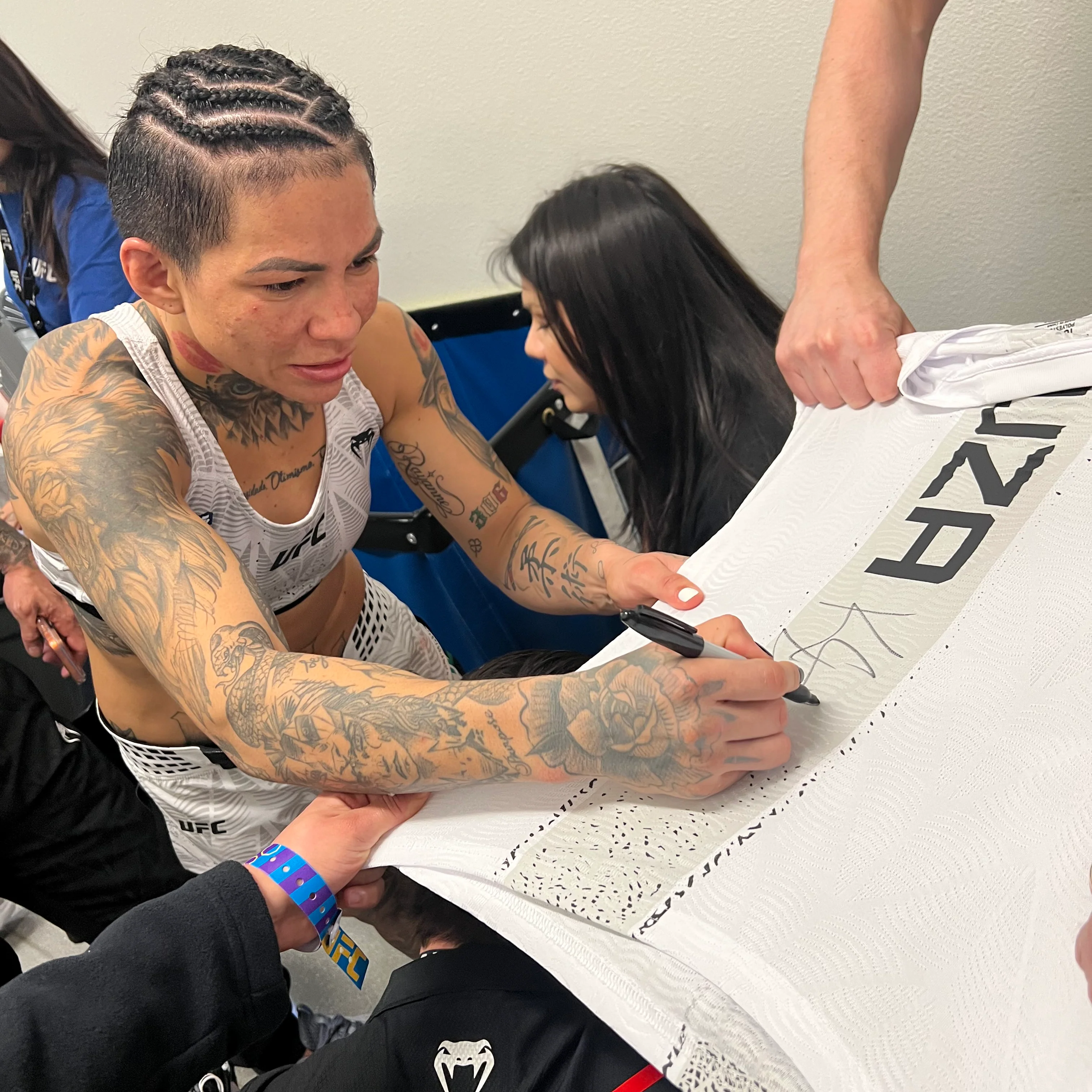 Ketlen Souza Signed 1-of-1 Fight Worn Jersey UFC Fight Night: Bautista vs Oliveira - Image 2