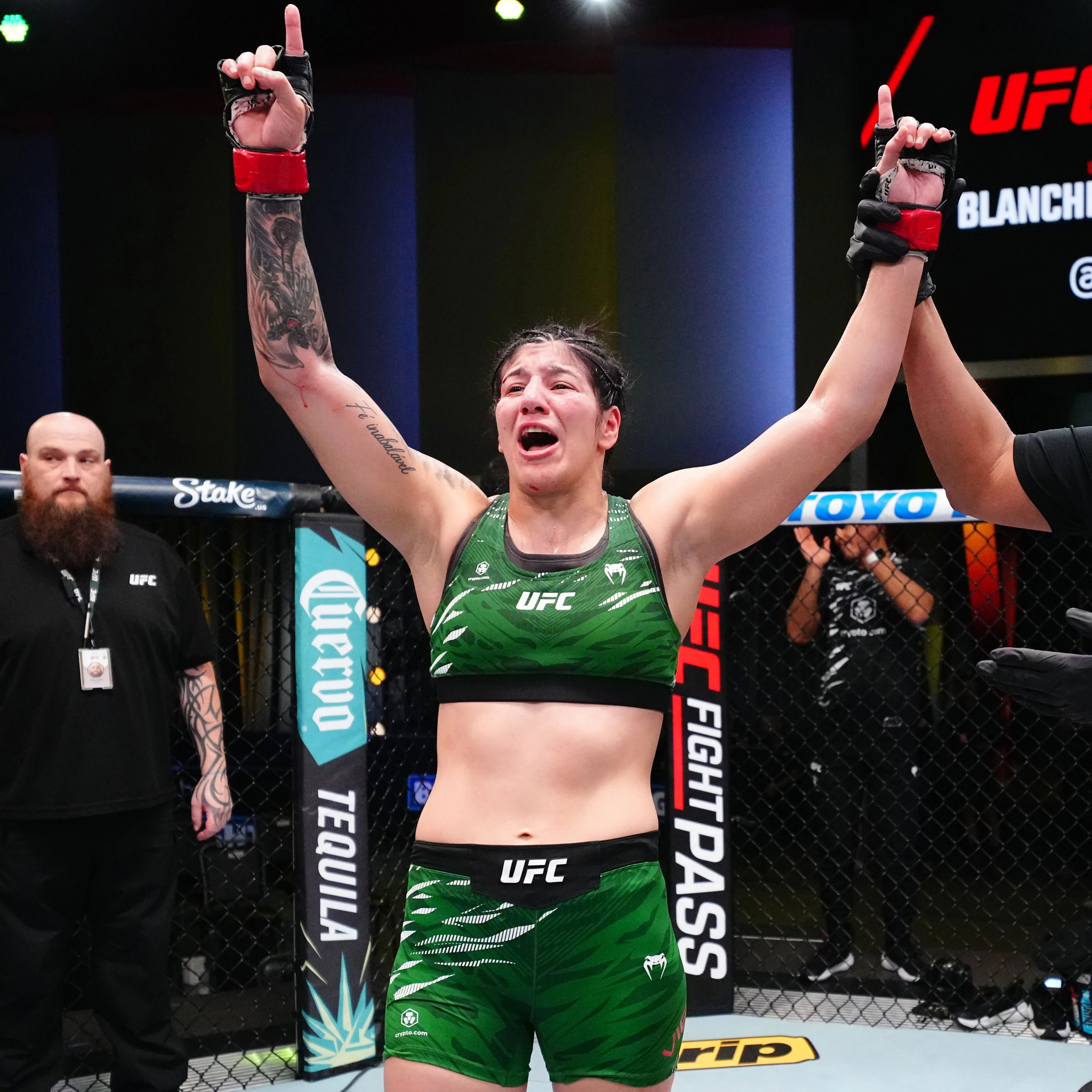 Ketlen Vieira Signed 1-of-1 Fight Issued Hoodie UFC Fight Night: Blanchfield vs Barber - Image 4
