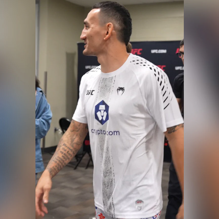 Max Holloway Photoshoot Worn Jersey UFC 329: McGregor vs Holloway 2 - Image 5