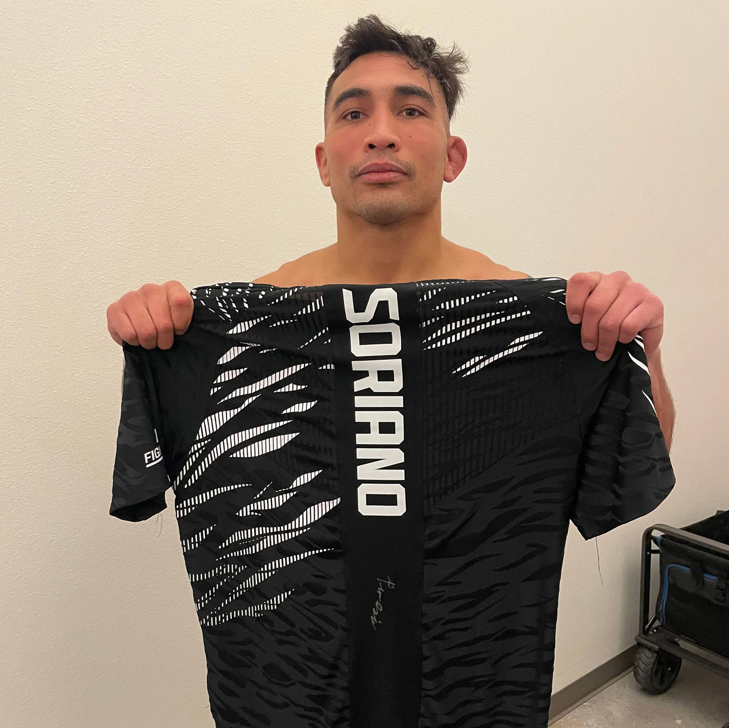 Punahele Soriano Signed 1-of-1 Fight Issued Jersey UFC Fight Night: Dern vs Ribas - Image 2