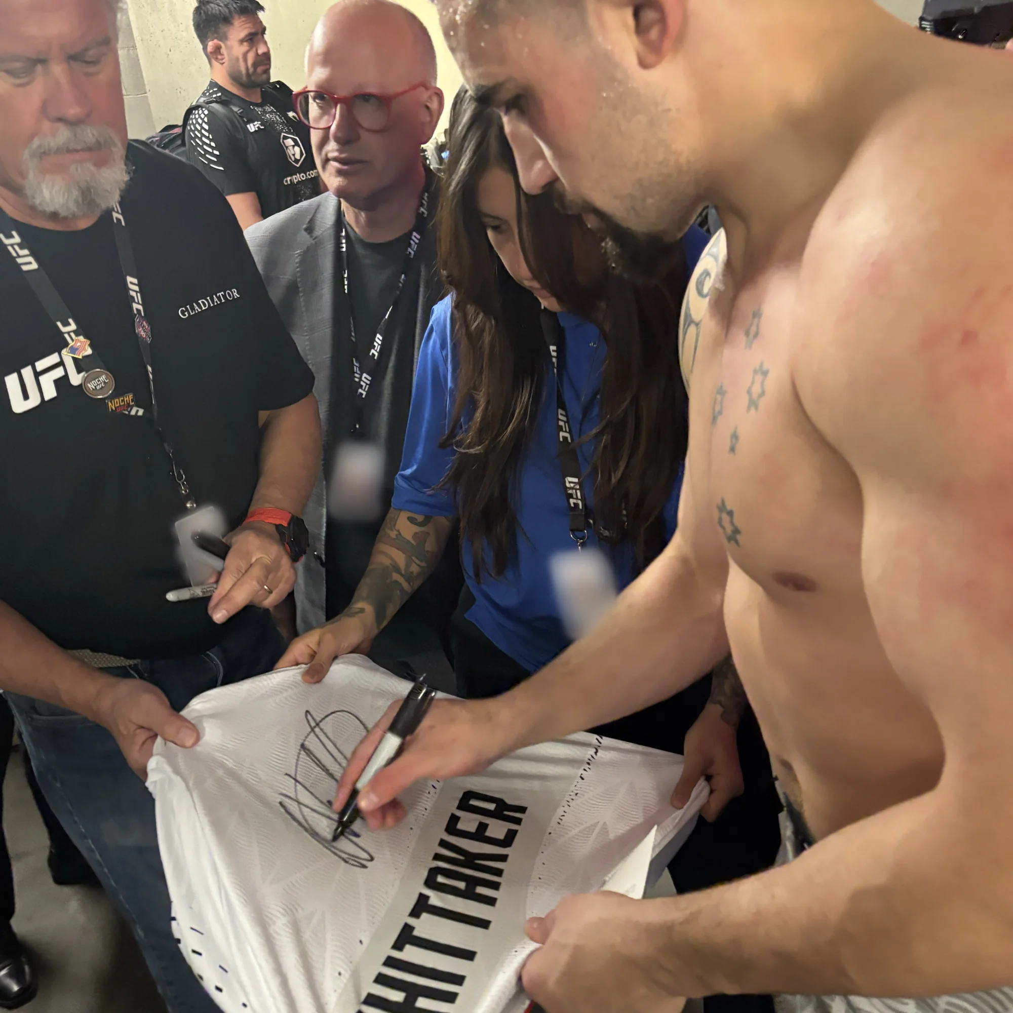 Robert Whittaker Signed 1-of-1 Fight Worn Jersey UFC 329: McGregor vs Holloway 2 - Image 2