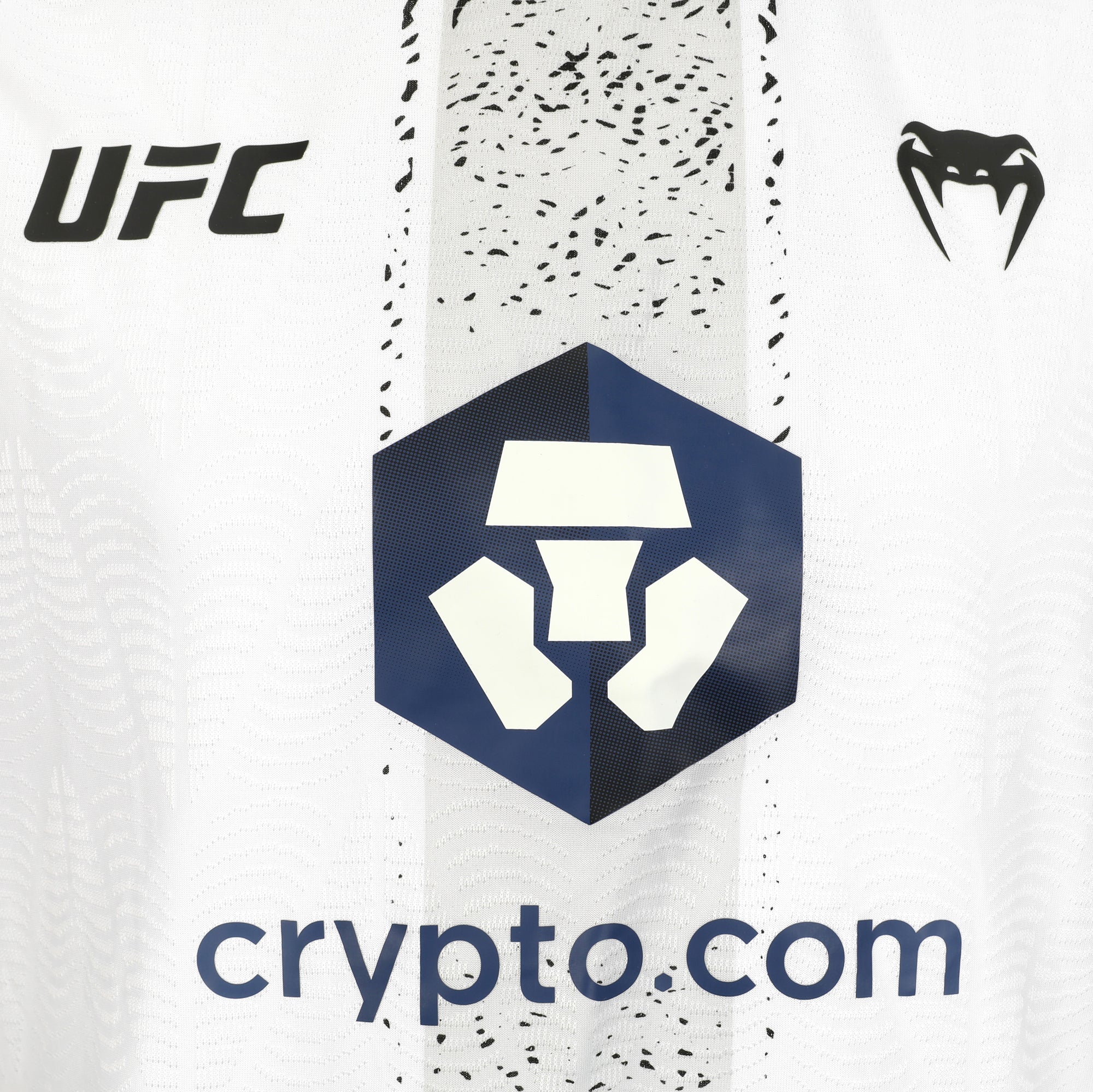 Robert Whittaker Signed 1-of-1 Fight Worn Jersey UFC 329: McGregor vs Holloway 2 - Image 6
